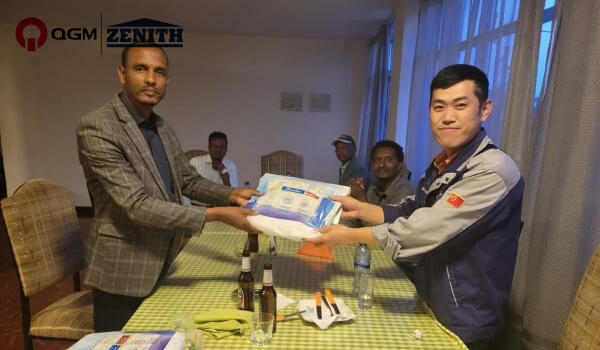 جنگ کے بعد کی تعمیر نو کے لیے نیکیمٹے میں نئی ​​QGM QT6 بلاک بنانے والی مشین پروڈکشن لائن مکمل ہو گئی۔