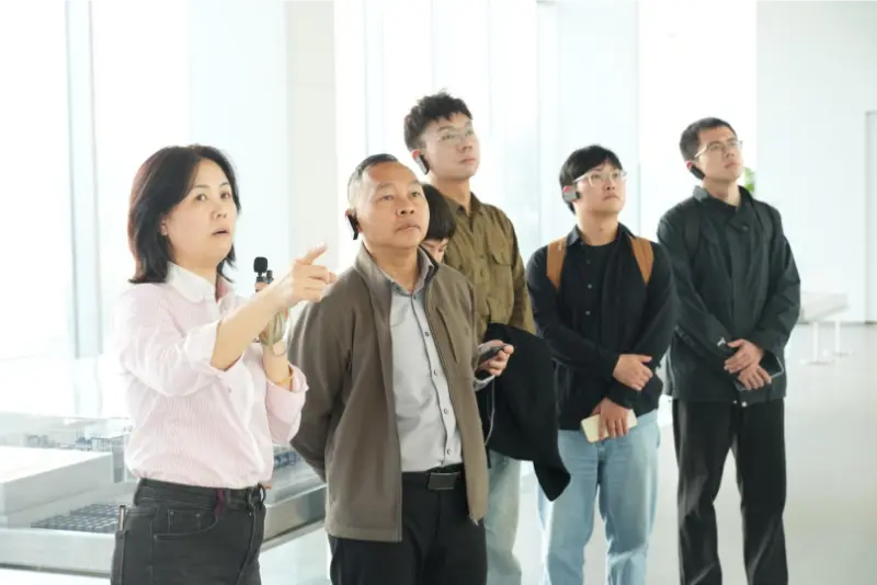 یونیورسٹی اور انٹرپرائز سبز مستقبل کے لئے جدت طرازی کرتے ہوئے ، ایک نئے سفر میں شامل ہونے کے لئے ہاتھوں میں شامل ہوں